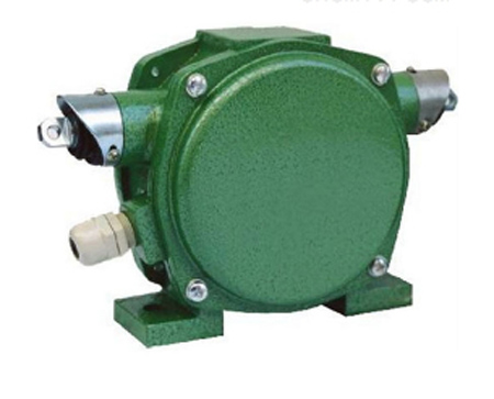 NST1-12-30強(qiáng)磁防水跑偏傳感器、NTZH-9SAA-2K斗提跑偏開關(guān)生產(chǎn)